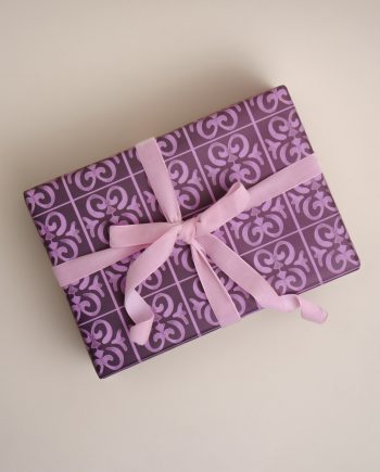 Подарочная упаковочная бумага "Вишневый Сад"